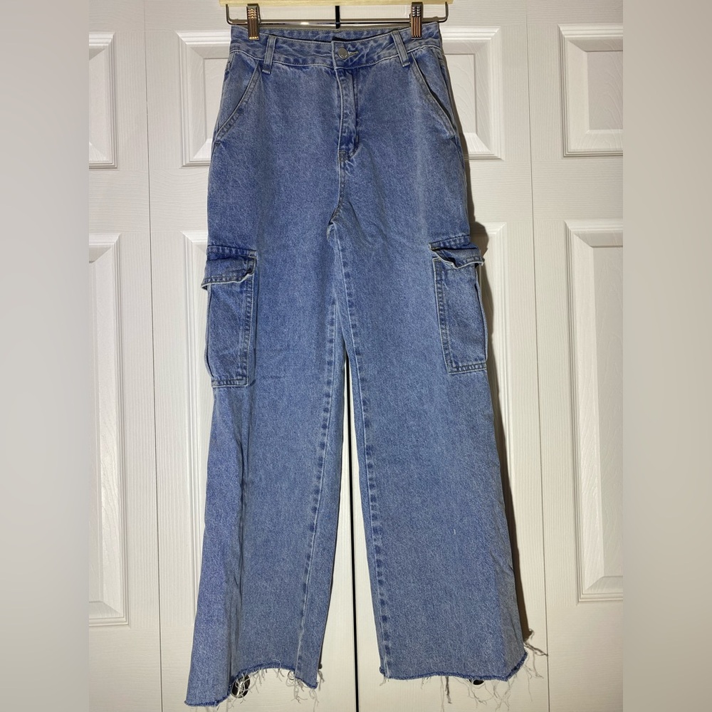 SHEIN Light Blue Boyfriend Jeans with Cargo Pockets